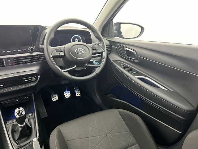 Hyundai BAYON 1.0 TGDi 48V MHEV Premium 5dr INTENSE BLUE