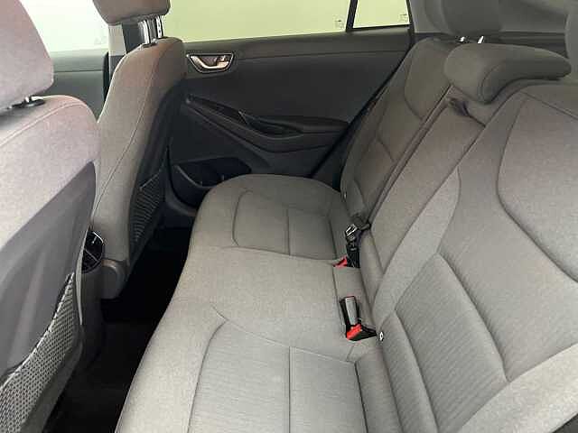 Hyundai IONIQ 1.6 GDi Hybrid DCT Premium RED