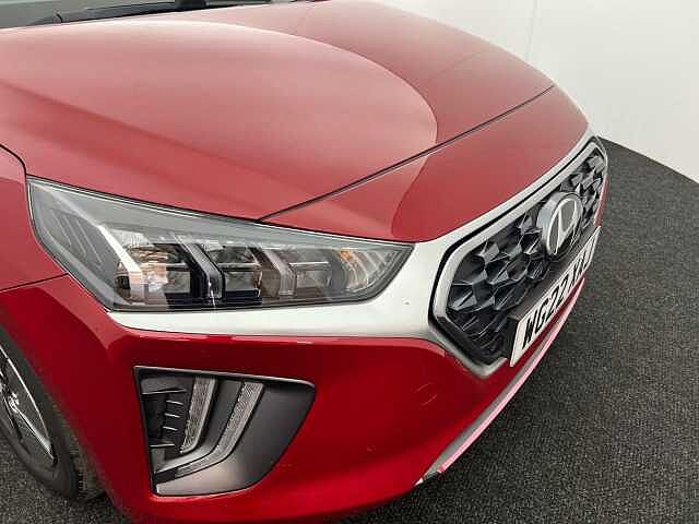 Hyundai IONIQ 1.6 GDi Hybrid DCT Premium RED
