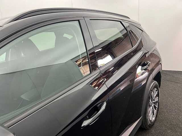 Hyundai TUCSON 1.6 TGDi SE Connect