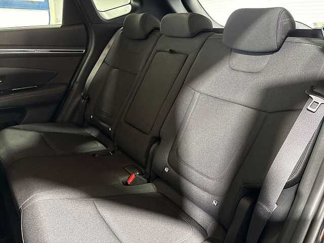 Hyundai TUCSON 1.6 TGDi SE Connect