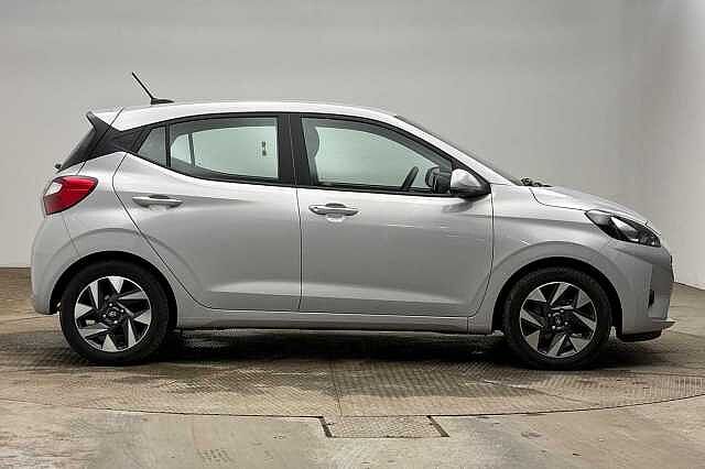 Hyundai KONA 1.6 Hybrid 129 N Line 5dr DCT ABYSS BLACK