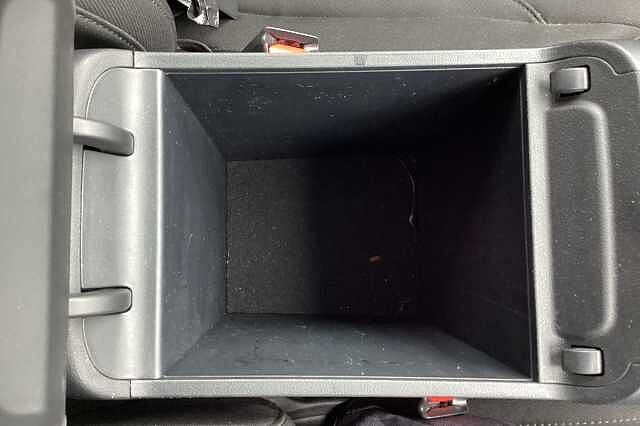 Hyundai TUCSON 1.6 T-GDi Hybrid Aut. 2023MY SE Connect Black