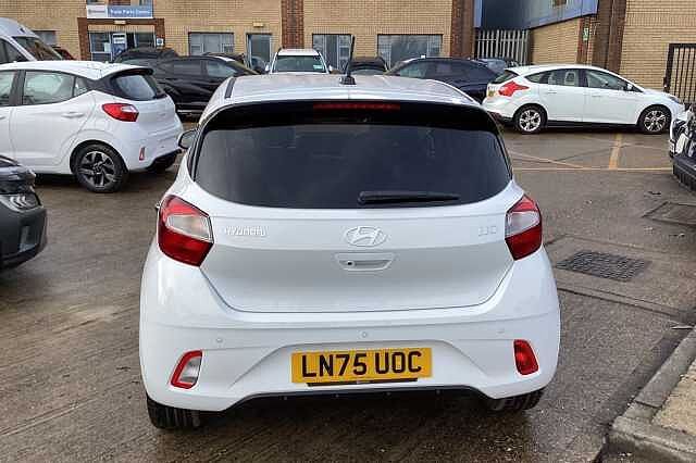 Hyundai I10 1.2 [79] Premium 5dr Auto [Nav] White