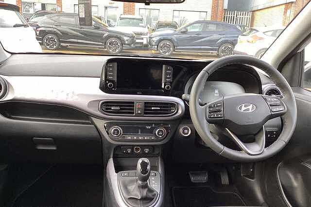 Hyundai I10 1.2 [79] Premium 5dr Auto [Nav] White