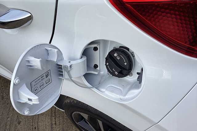 Hyundai I10 1.2 [79] Premium 5dr Auto [Nav] White
