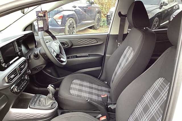 Hyundai I10 1.2 [79] Premium 5dr Auto [Nav] White