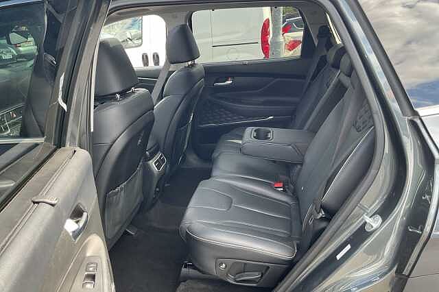 Hyundai SANTA FE 1.6 TGDi Hybrid Ultimate 5dr 4WD Auto