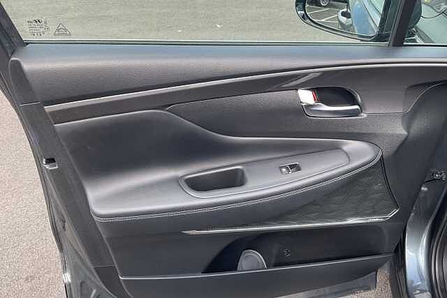 Hyundai SANTA FE 1.6 TGDi Hybrid Ultimate 5dr 4WD Auto