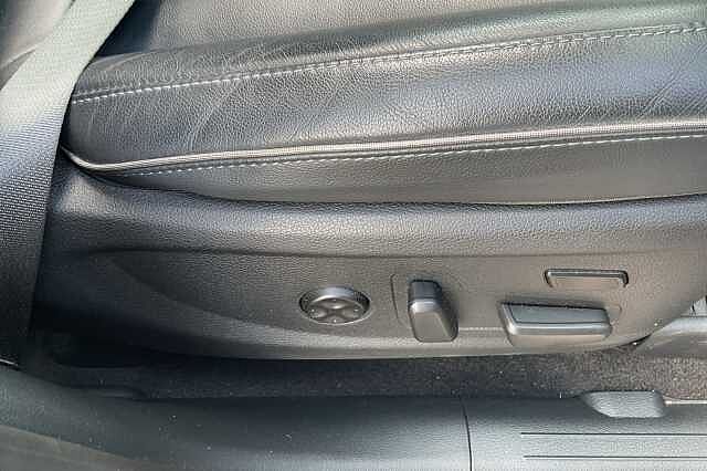Hyundai SANTA FE 1.6 TGDi Hybrid Ultimate 5dr 4WD Auto