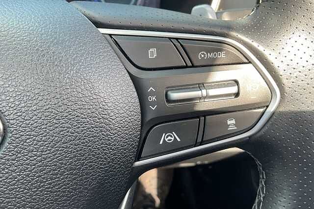 Hyundai SANTA FE 1.6 TGDi Hybrid Ultimate 5dr 4WD Auto