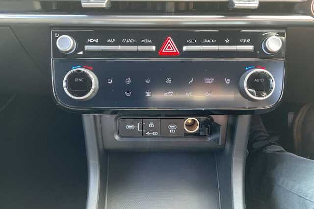 Hyundai TUCSON 1.6T 239 Hybrid Black Line 5dr Auto