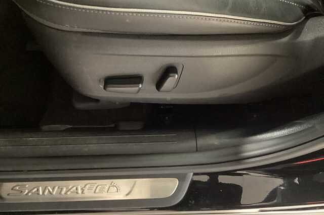 Hyundai SANTA FE 1.6 TGDi Plug-in Hybrid Ultimate 5dr 4WD Auto