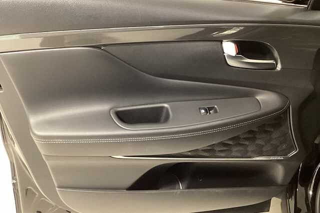Hyundai SANTA FE 1.6 TGDi Plug-in Hybrid Ultimate 5dr 4WD Auto