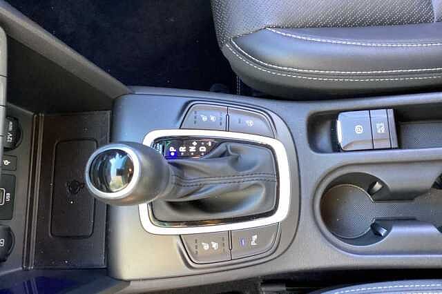 Hyundai KONA 1.6 GDi Hybrid Premium SE 5dr DCT White
