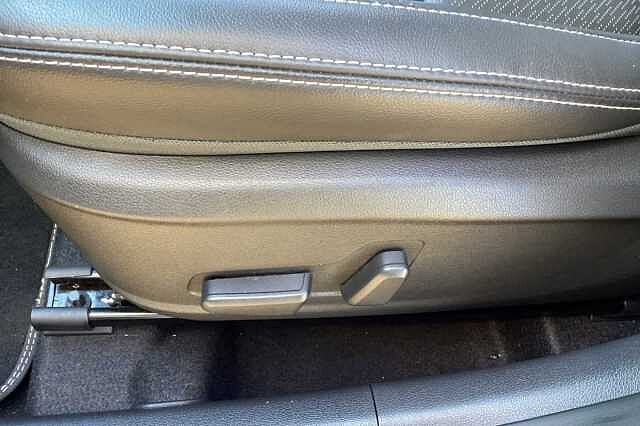 Hyundai KONA 1.6 GDi Hybrid Premium SE 5dr DCT White