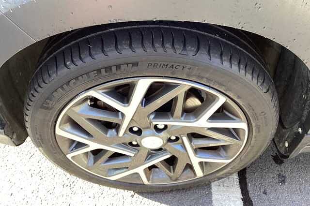 Hyundai KONA 1.6 GDi Hybrid Premium SE 5dr DCT White