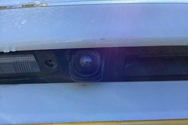 Hyundai KONA 1.6 GDi Hybrid Premium SE 5dr DCT White