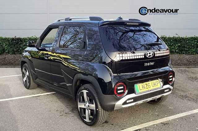 Hyundai INSTER 85kW 02 49kWh 5dr Auto Black
