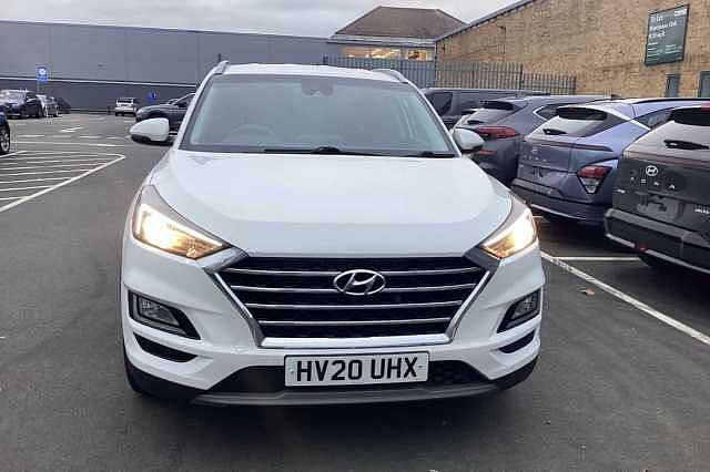 Hyundai TUCSON Hybrid 1.6CRDi (136ps) SE Nav 48V DCT White