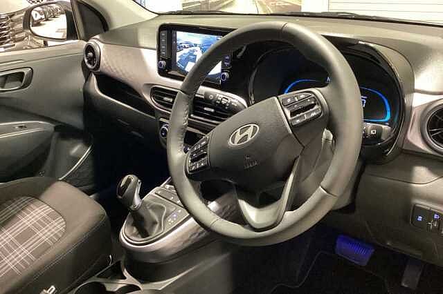 Hyundai i10 1.0 [63] Premium 5dr Auto [Nav]