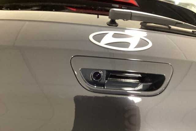 Hyundai i10 1.0 [63] Premium 5dr Auto [Nav]