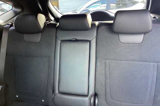 Hyundai TUCSON 1.6T Hybrid N Line 5dr Auto White