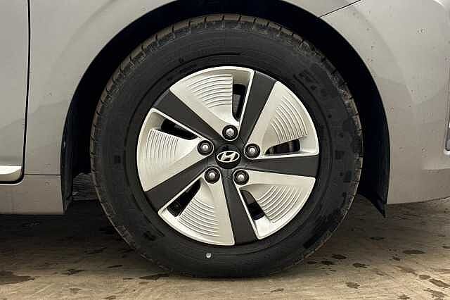 Hyundai IONIQ 1.6 GDi Hybrid Premium SE 5dr DCT