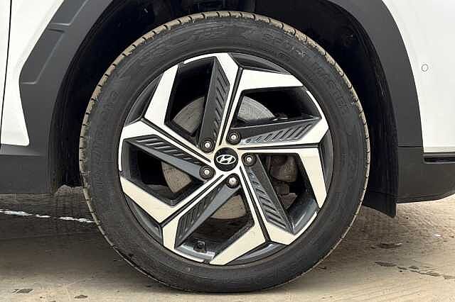 Hyundai TUCSON 1.6 TGDi Plug-in Hybrid Ultimate 5dr 4WD Auto White