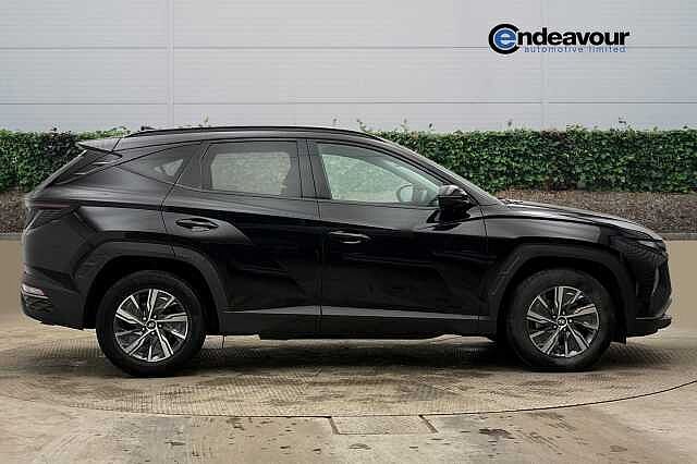 Hyundai TUCSON 1.6 TGDi Hybrid 230 SE Connect 5dr 2WD Auto Black