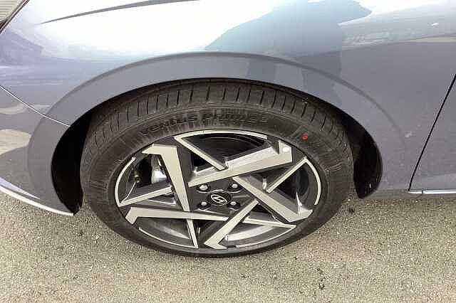 Hyundai i20 1.0T GDi Premium 5dr DCT Hatchback