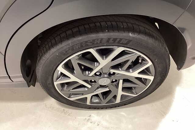 Hyundai KONA 1.6 GDi Hybrid Ultimate 5dr DCT Grey