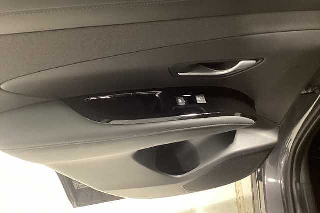Hyundai TUCSON 1.6T Hybrid Ultimate 5dr Auto Grey