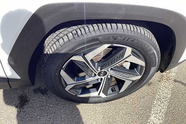 Hyundai TUCSON 1.6 TGDi Hybrid 230 Premium 5dr 2WD Auto White