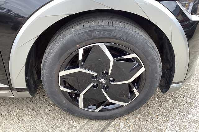 Hyundai IONIQ 5 E (217ps) Premium 73kWh RWD