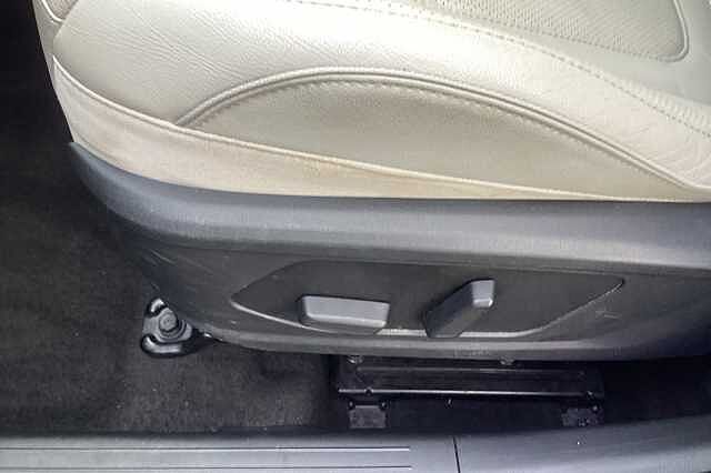 Hyundai TUCSON 1.6 TGDi Hybrid 230 Ultimate 5dr 2WD Auto Grey