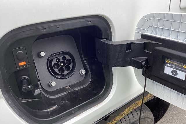 Hyundai SANTA FE 1.6 TGDi PHEV Calligraphy 5dr 4WD Auto [6 Seats]