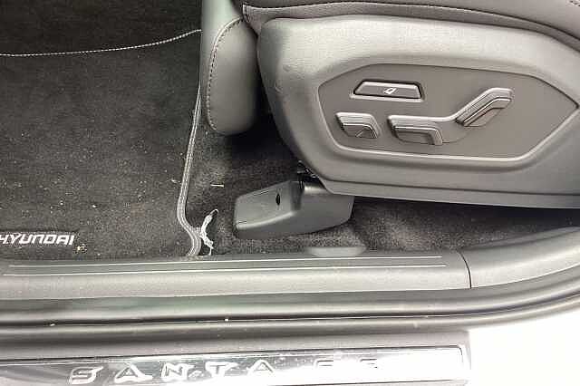Hyundai SANTA FE 1.6 TGDi PHEV Calligraphy 5dr 4WD Auto [6 Seats]