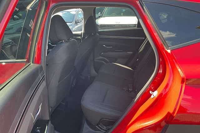 Hyundai TUCSON 1.6 TGDi 48V MHD SE Connect 5dr 2WD DCT Red