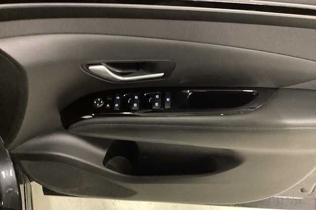 Hyundai TUCSON 1.6 TGDi Hybrid 230 SE Connect 5dr 2WD Auto