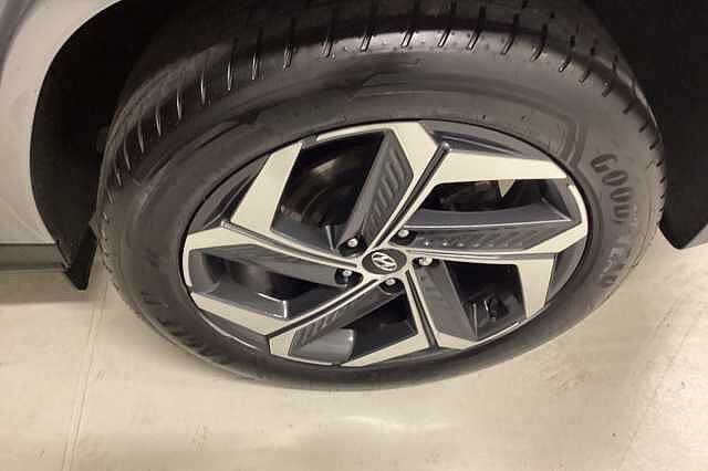 Hyundai TUCSON 1.6 TGDi Plug-in Hybrid Ultimate 5dr 4WD Auto Silver