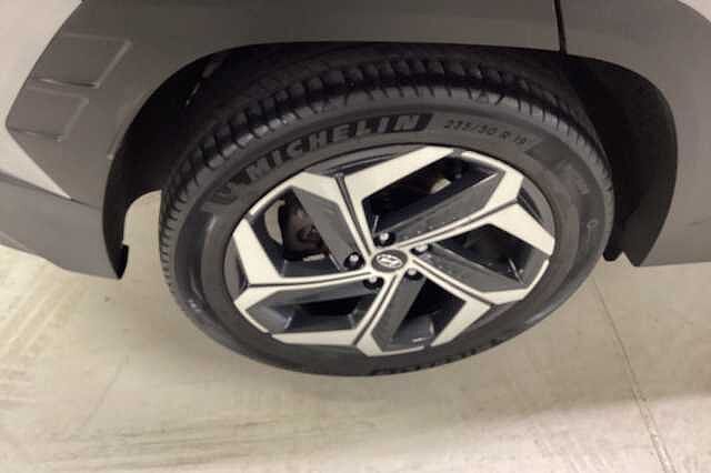 Hyundai TUCSON 1.6 TGDi Plug-in Hybrid Ultimate 5dr 4WD Auto Silver