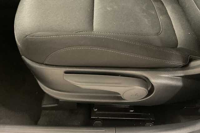 Hyundai TUCSON 1.6 TGDi Hybrid 230 Premium 5dr 2WD Auto White