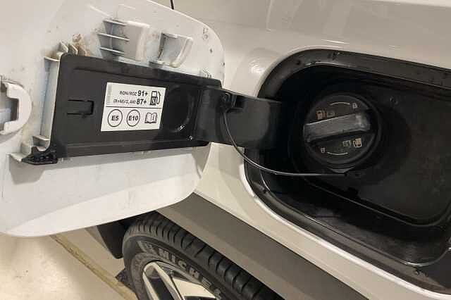 Hyundai TUCSON 1.6 TGDi Hybrid 230 Premium 5dr 2WD Auto White
