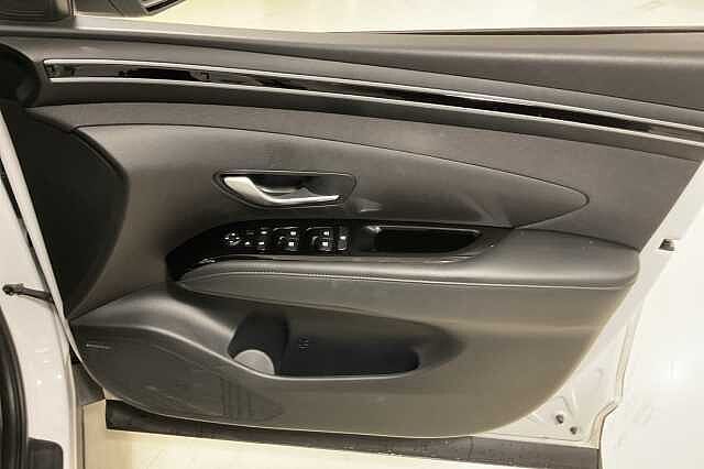 Hyundai TUCSON 1.6 TGDi Hybrid 230 Premium 5dr 2WD Auto White