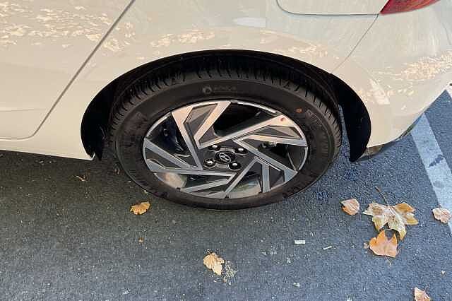 Hyundai i20 1.0T GDi 90 Element 5dr DCT