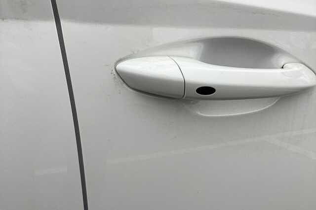 Hyundai TUCSON 1.6T Hybrid N Line S 5dr 4WD Auto White