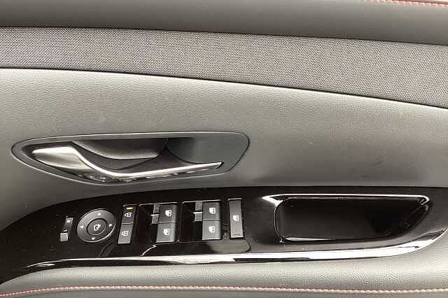 Hyundai TUCSON 1.6T Hybrid N Line S 5dr 4WD Auto White