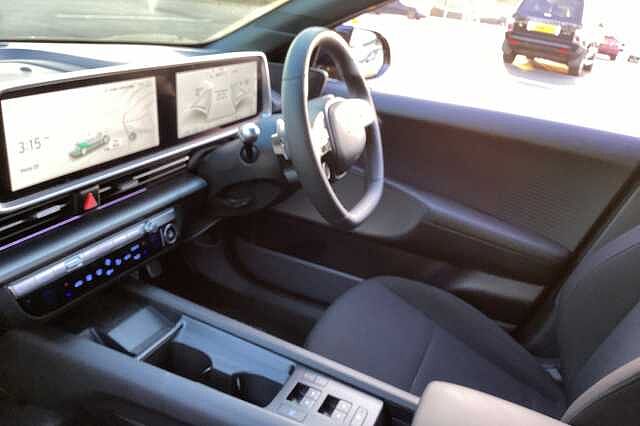 Hyundai IONIQ 6 E (325ps) Premium 77kWh (Dual Motor) AWD