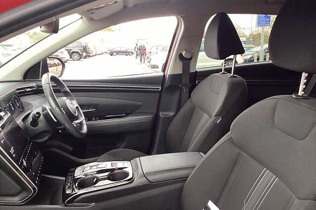 Hyundai TUCSON 1.6 TGDi Hybrid 230 SE Connect 5dr 2WD Auto Red